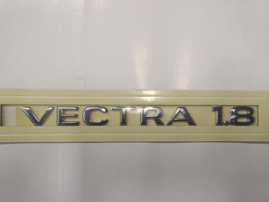 scritta VECTRA 1.8