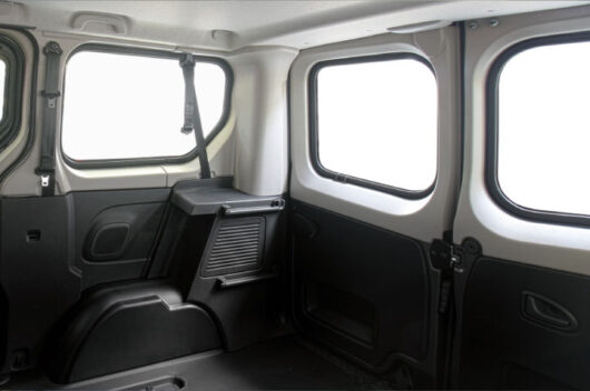 Kit rivestimento interno Vivaro A Combi L1 porte post. battenti + porta scorr. dx - FOCACCIA - immagine 4
