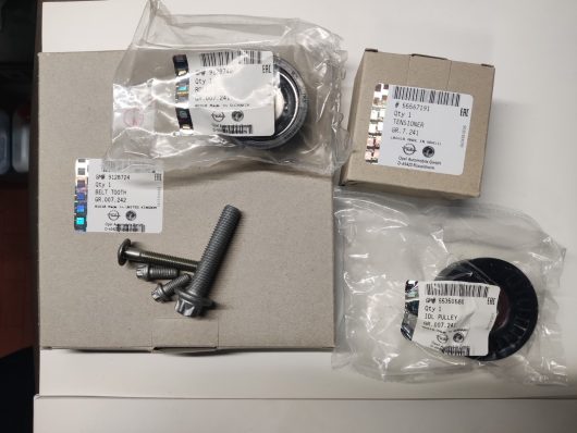 kit cinghia distribuzione originale Opel 95516734